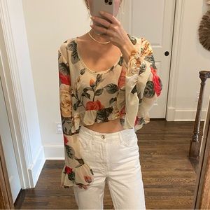 Show Me Your Mumu floral cropped top with ruffle bottle and sleeves